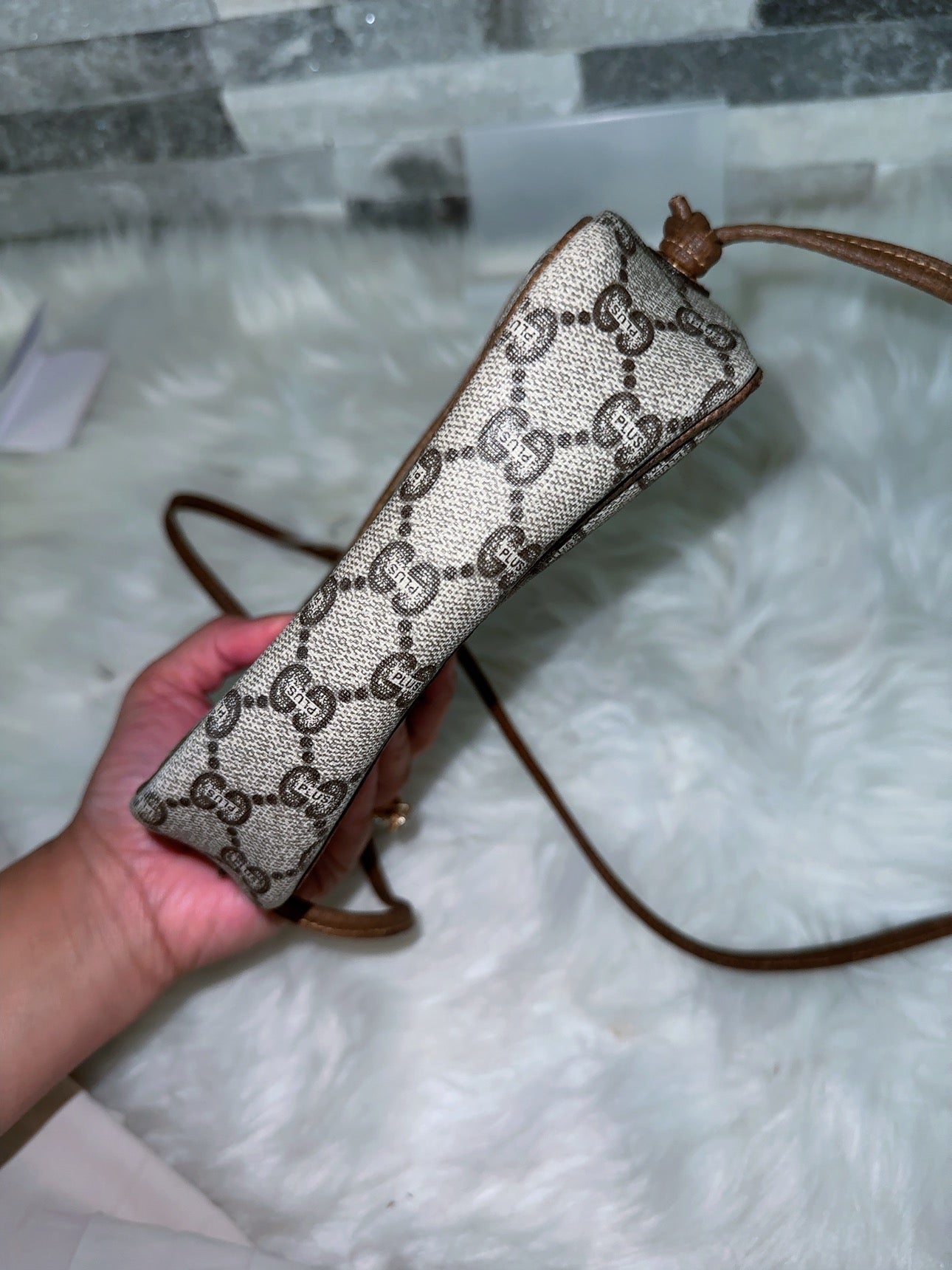 Gucci plus vintage crossbody image 3