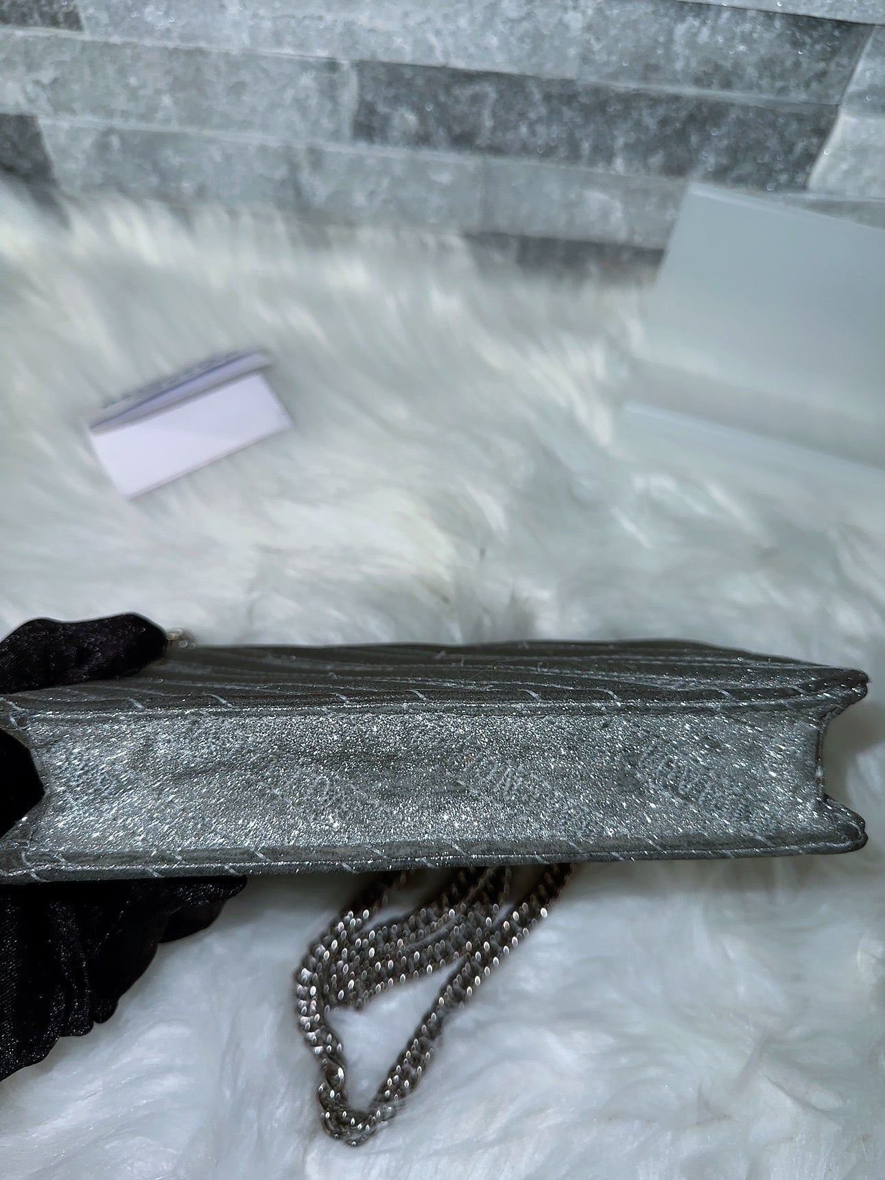 Glitter Logo Matelasse BB Wallet On image 7