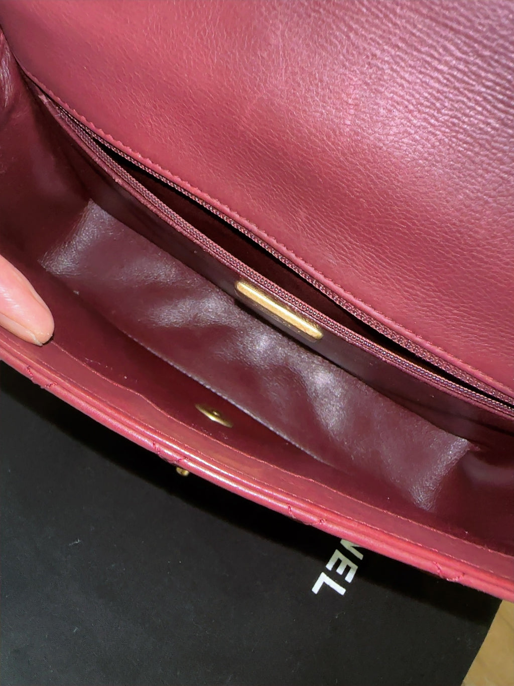 Rock the corner flap bag