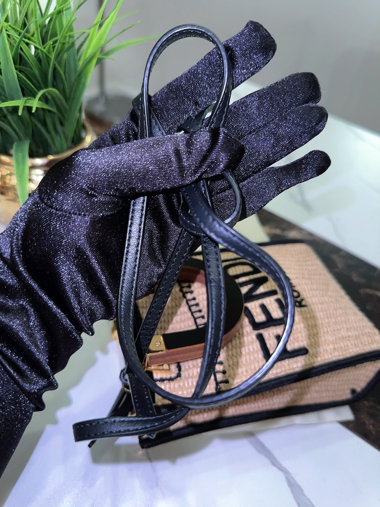 Sunshine Straw tote image 11