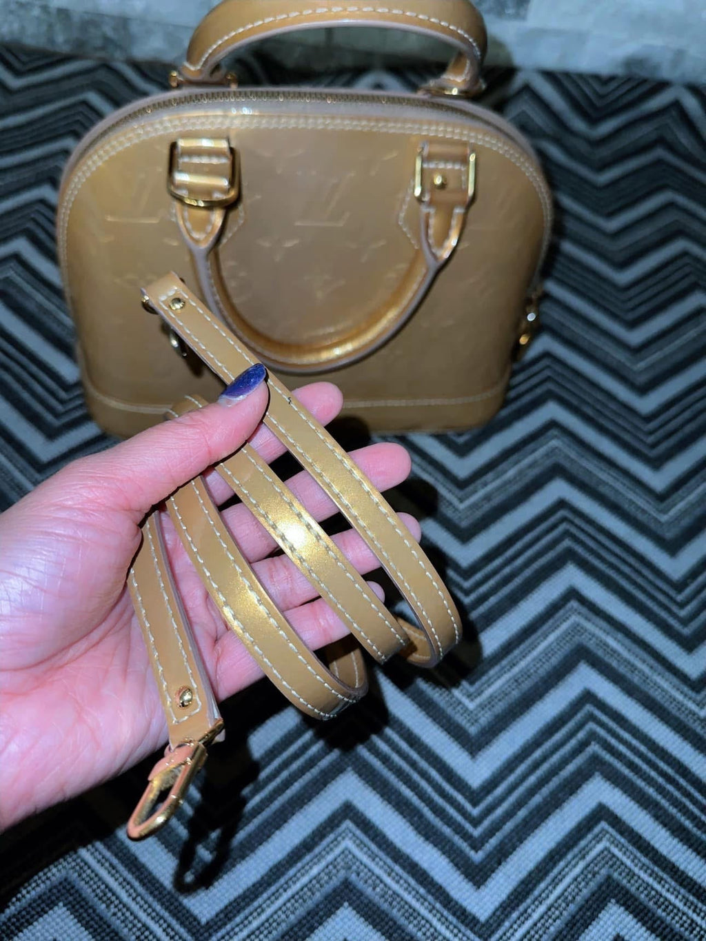 Alma BB Vernis Gold image 10