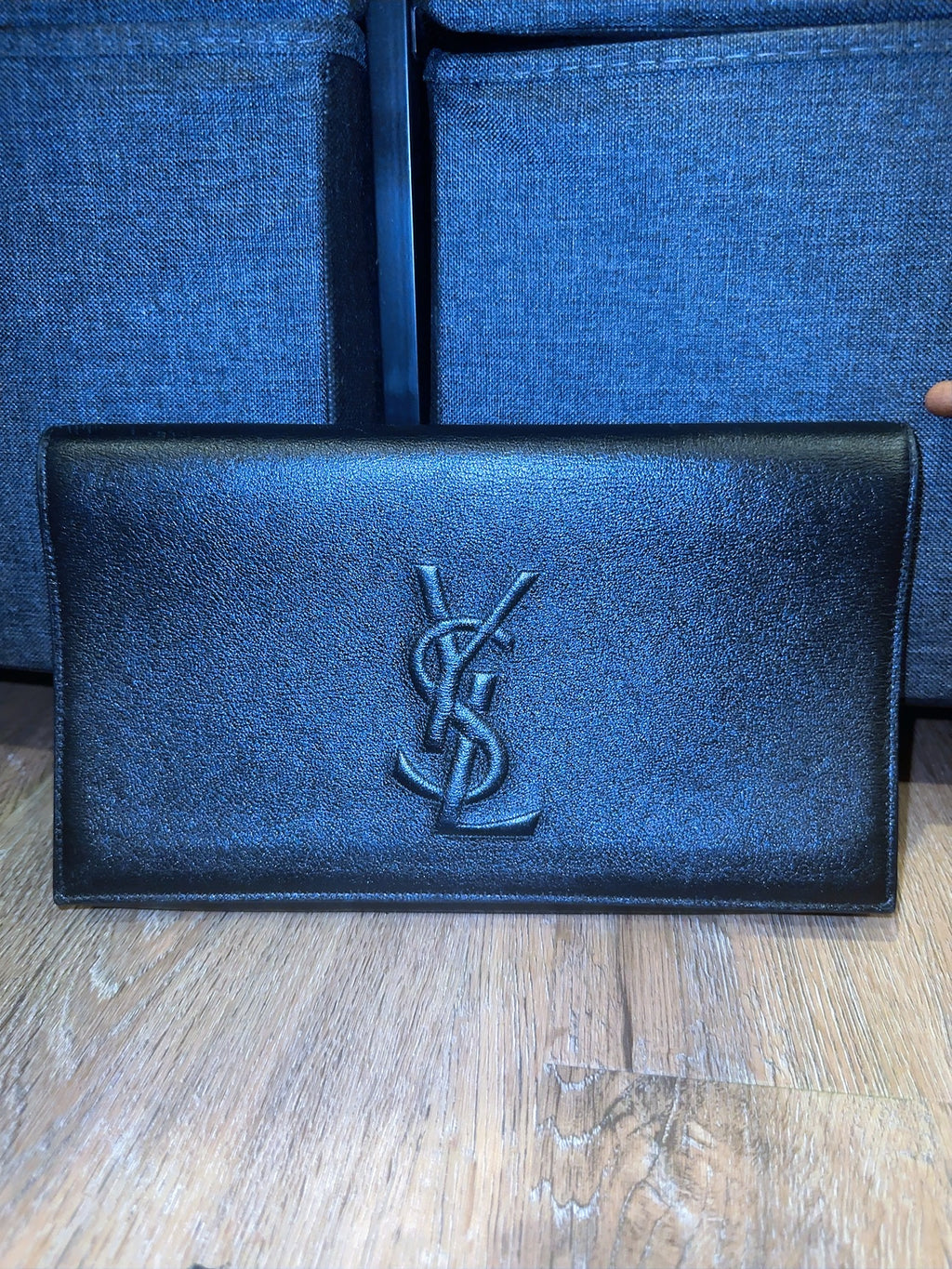 Belle De jours clutch