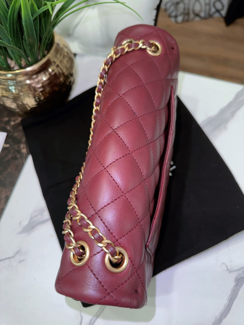 Rock the corner flap bag