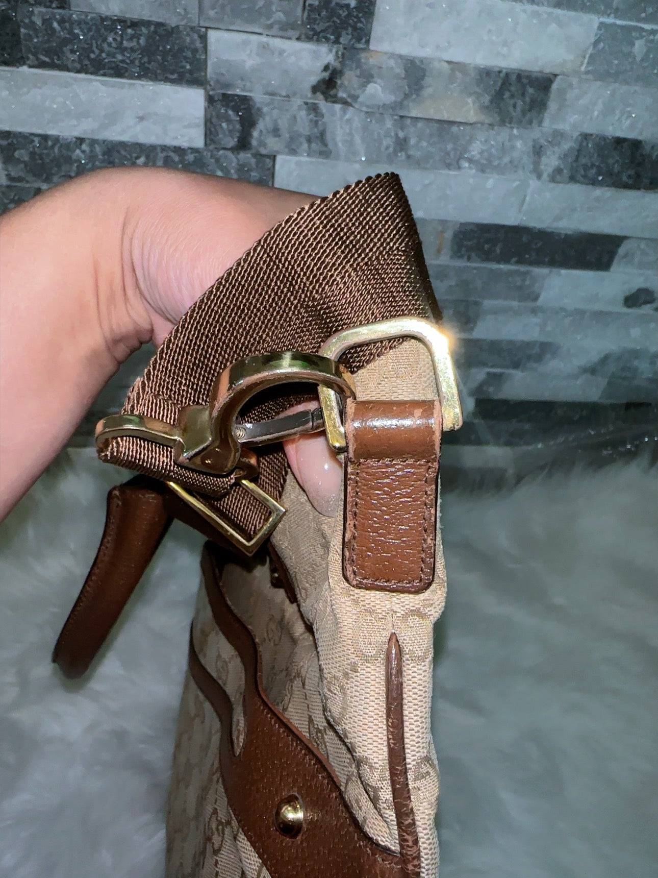 Monogram 2 way image 9