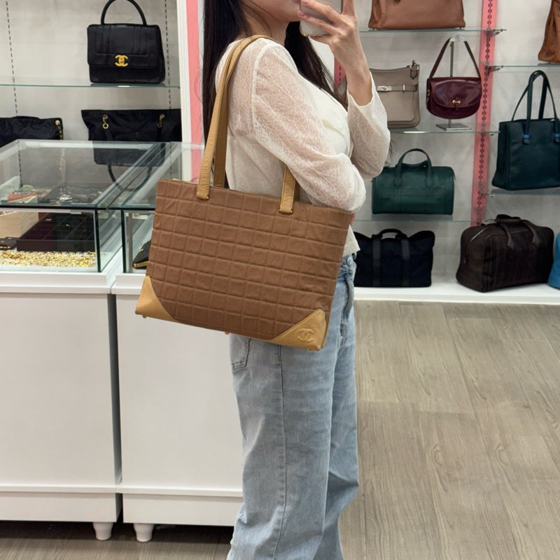 Chanel Bicolor Tote image 4