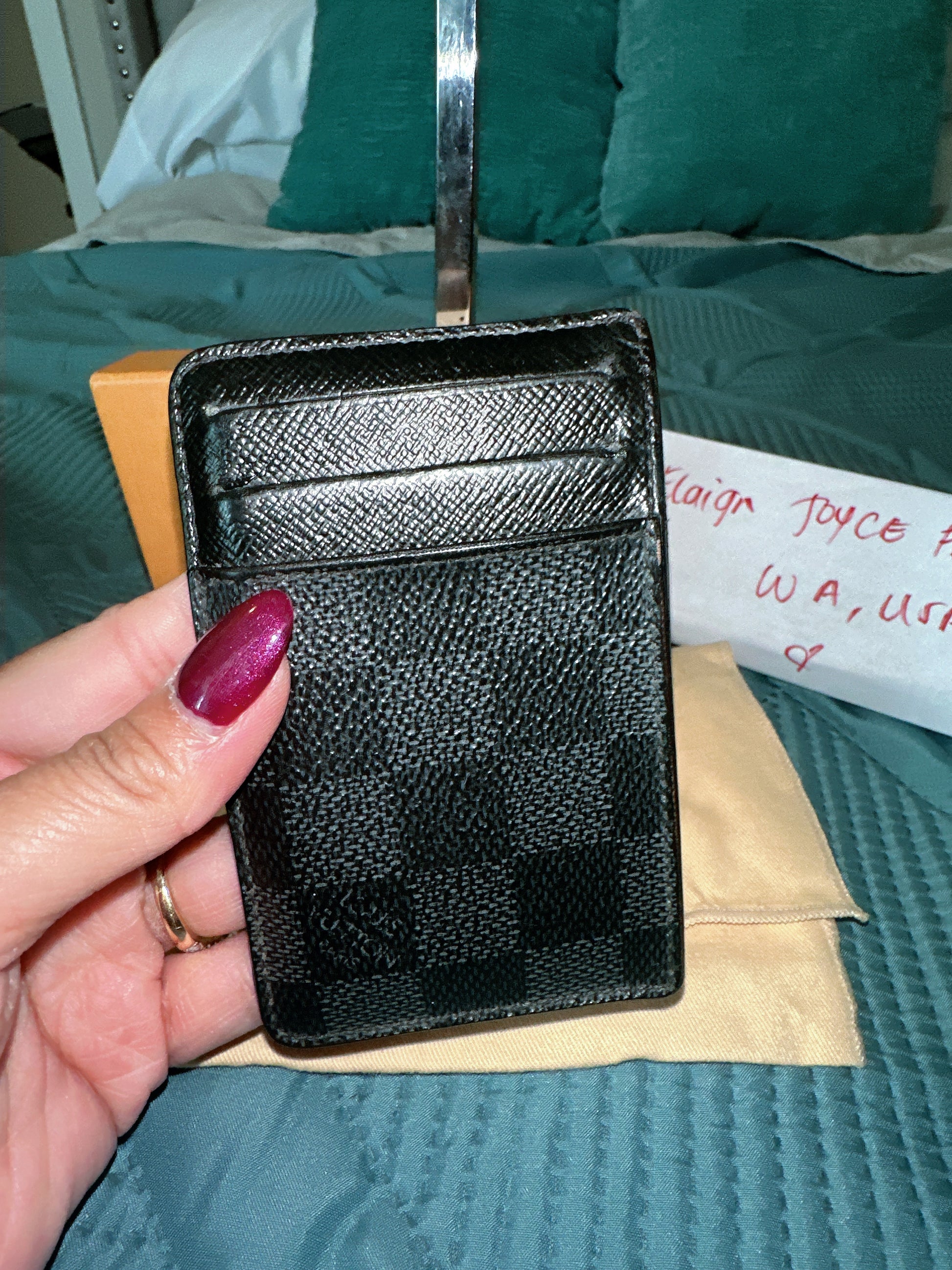 Pocket organizer image 1