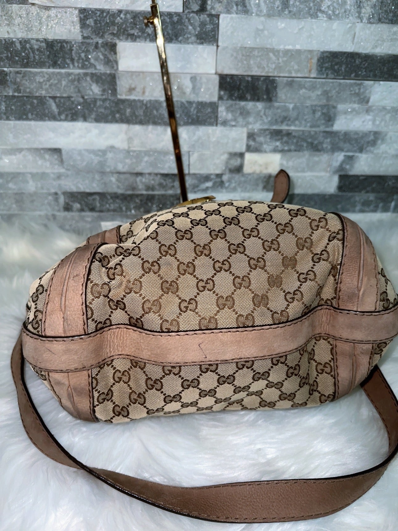 GG Running Hobo  image 7