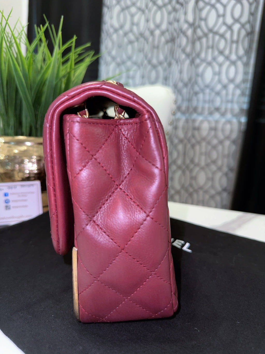 Rock the corner flap bag